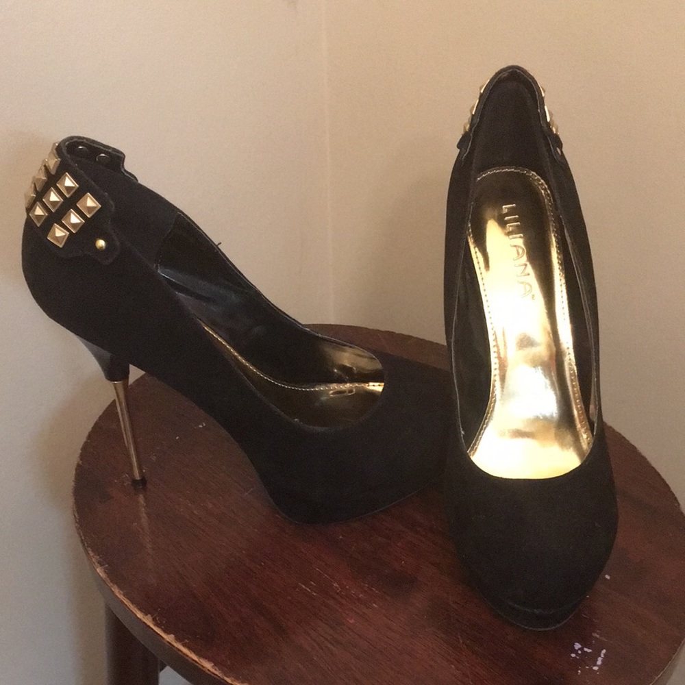 Black & Gold 🖤💛